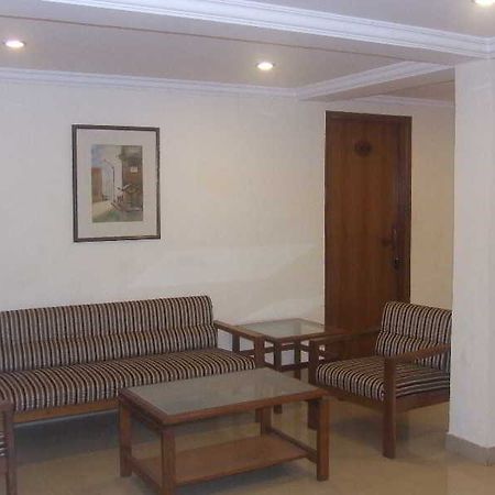Hotel Brisa Marina Caranzalem Bagian luar foto