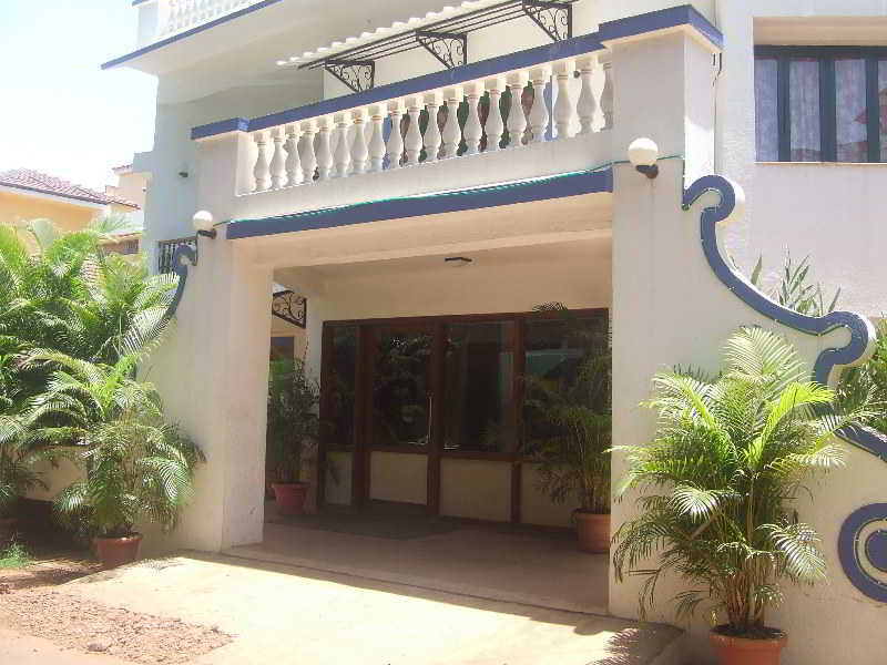Hotel Brisa Marina Caranzalem Bagian luar foto